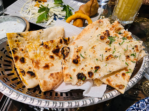 Keema & Garlic Naan