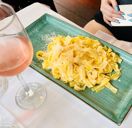 Fettuccine Alfredo